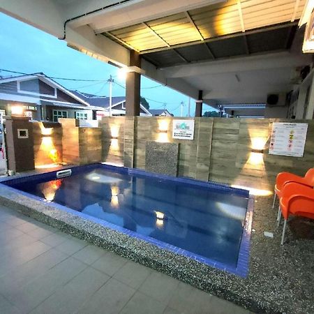 D'Q Putra Homestay Melaka Ngoại thất bức ảnh