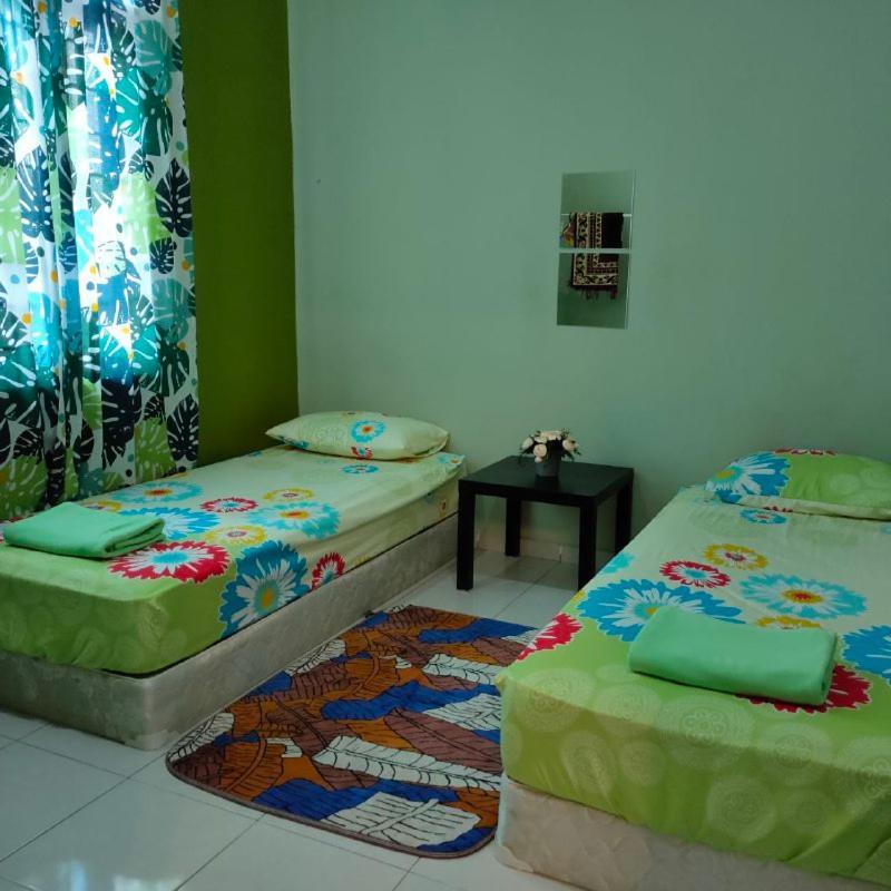 D'Q Putra Homestay Melaka Ngoại thất bức ảnh
