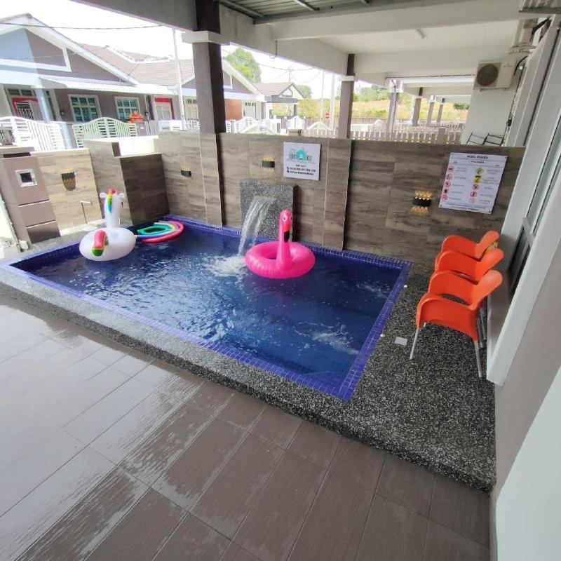 D'Q Putra Homestay Melaka Ngoại thất bức ảnh